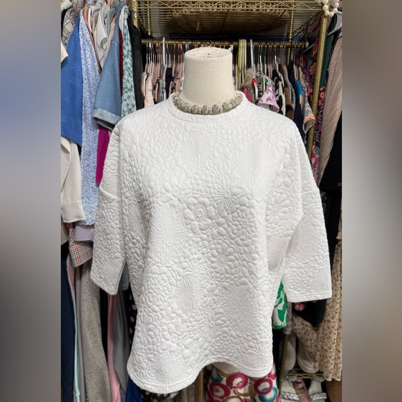 Tnuck Sport White Quilted Paisley Ally Swing Sweatshirt - XS/S - Picture 4 of 10